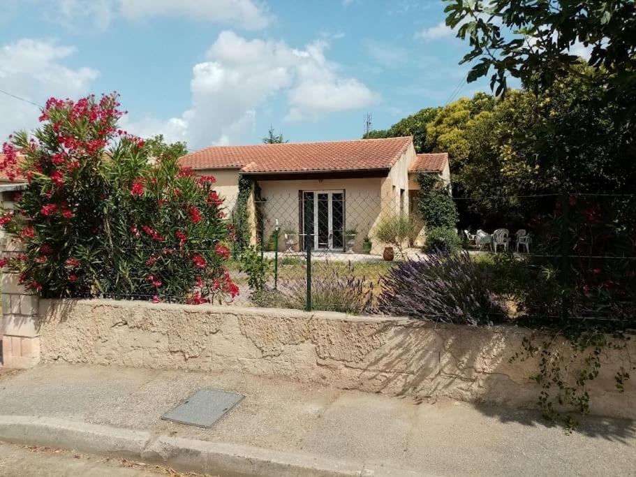 Villa Interlude LʼIsle-sur-la-Sorgue Exterior foto